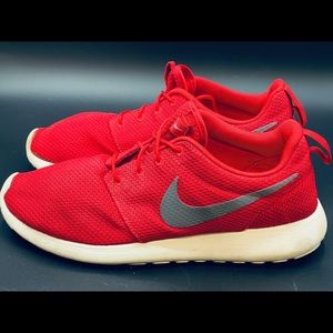 Men’s NIKE Red Running Shoes, size 8.5M